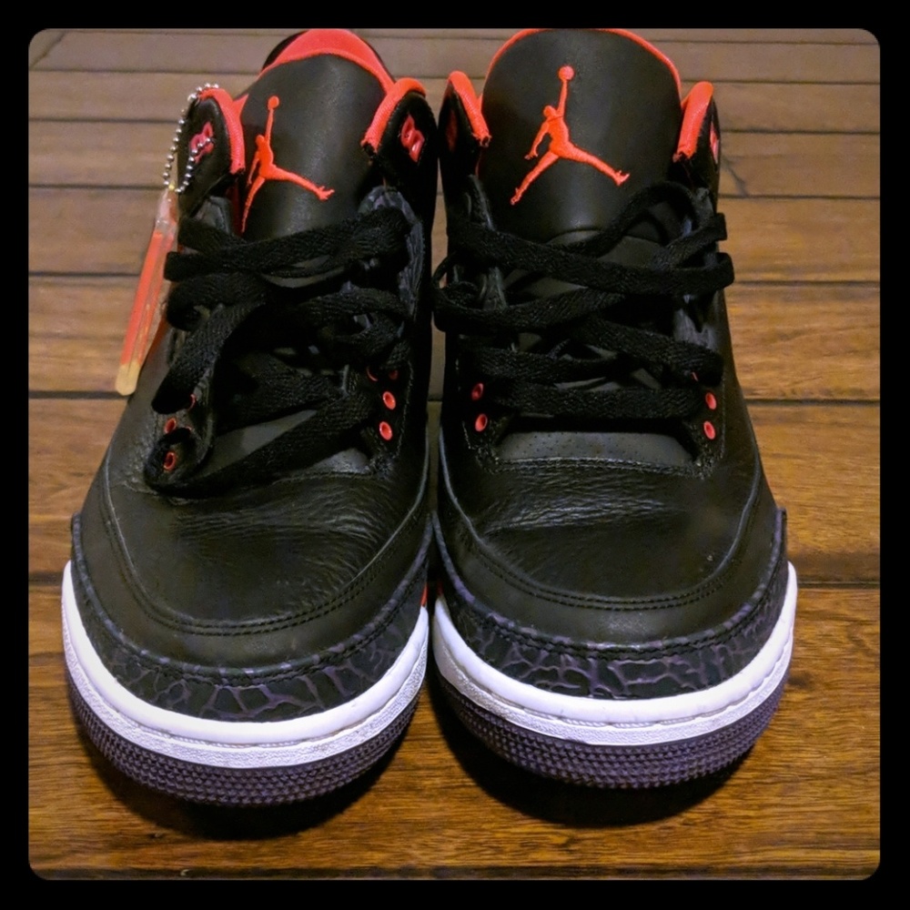 Air Jordan 3 Retro Crimson